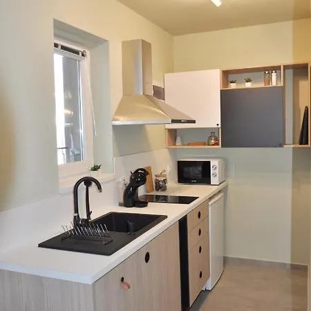 Maxim Apartment Harkan