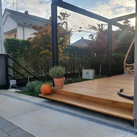 Maxim Apartment *